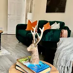 Spacious 4 Bed 6 Sleeps Nr Local Amenities
